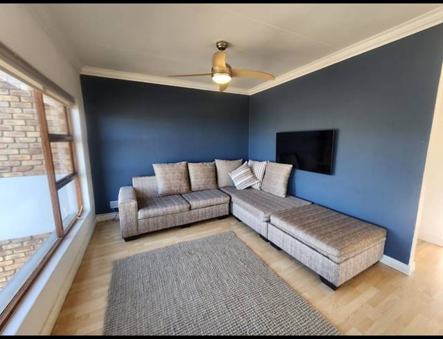 2 BEDROOM TOWNHOUSE FOR SALE IN BASSONIA